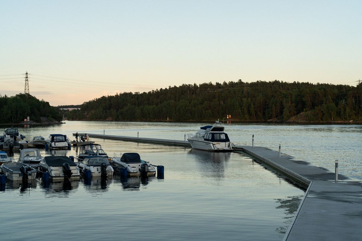 Vågbrytare träbetongbryggor y-bommar