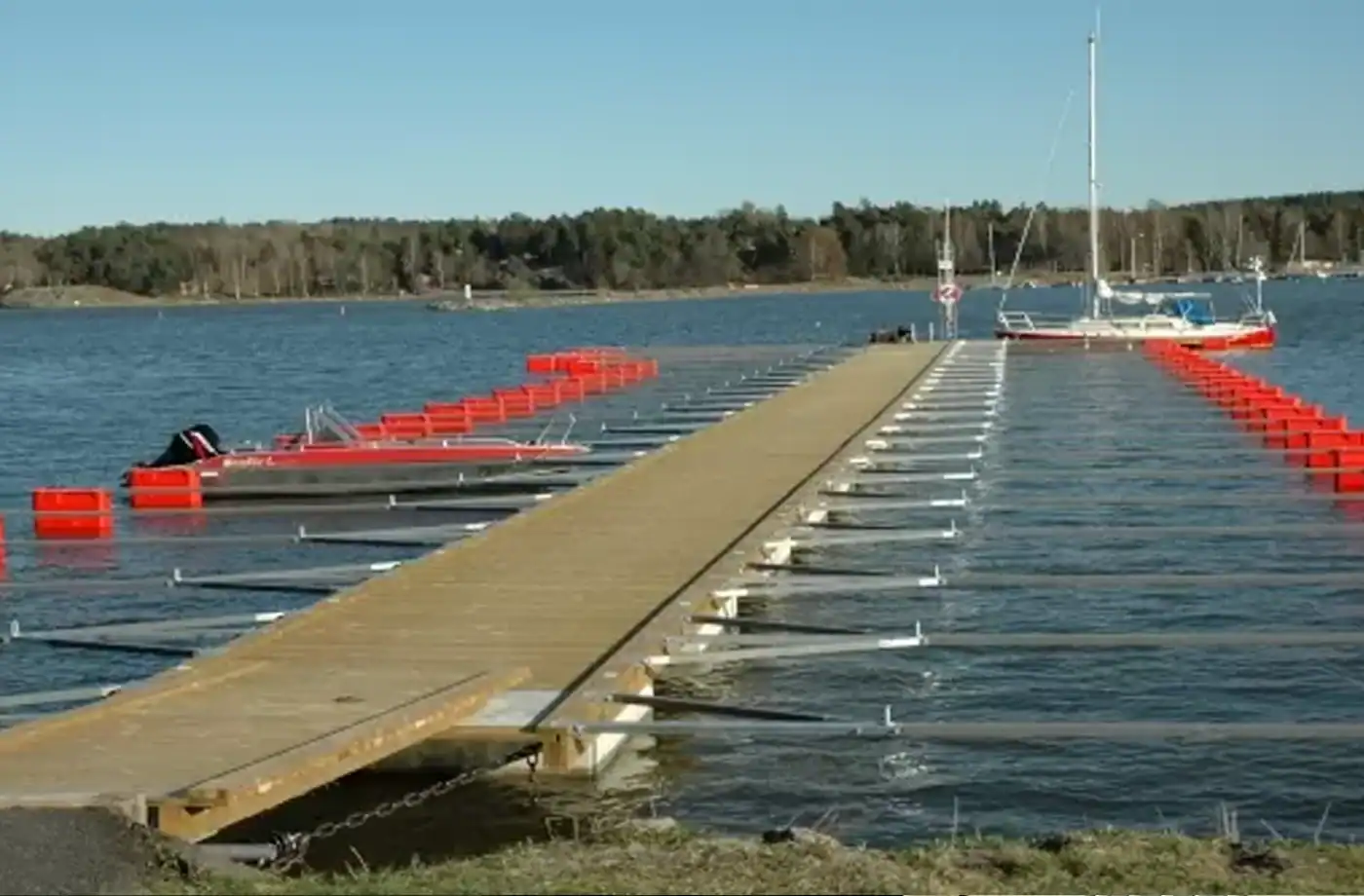 Träbetongbryggor i Lindöhamnen